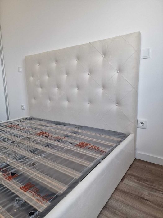 Camas De Casal Estofadas Top de Gama 190x140m Estrado Incluído 199€ !!