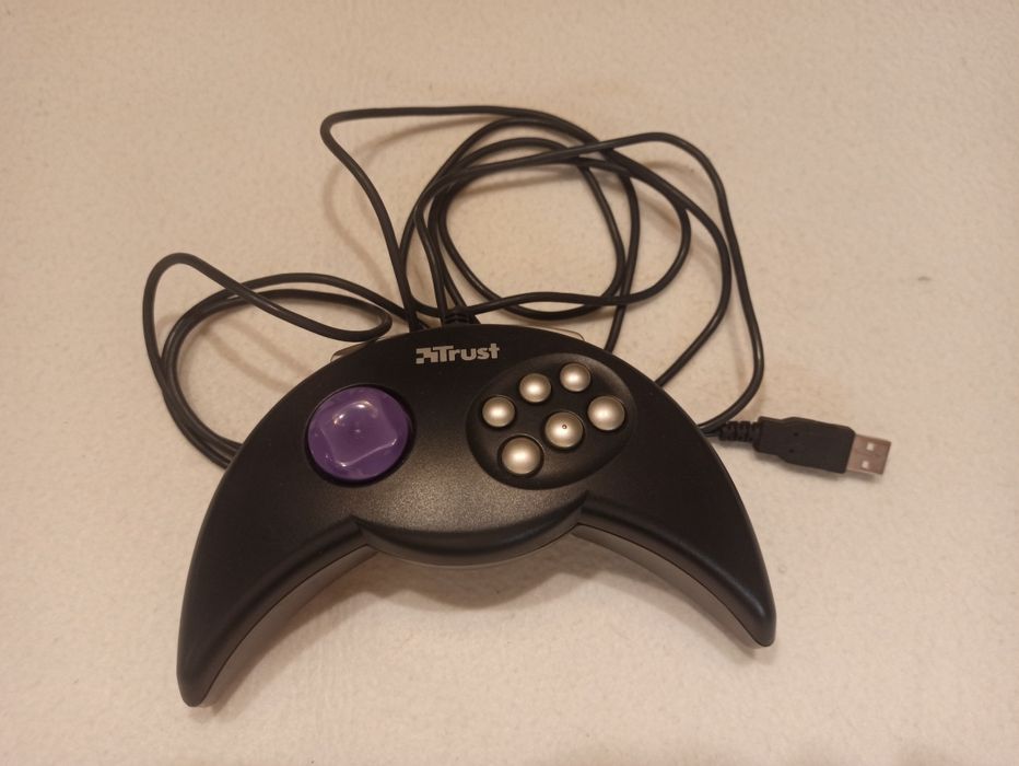 Predator Trust USB Joystick for PC64740591543811120