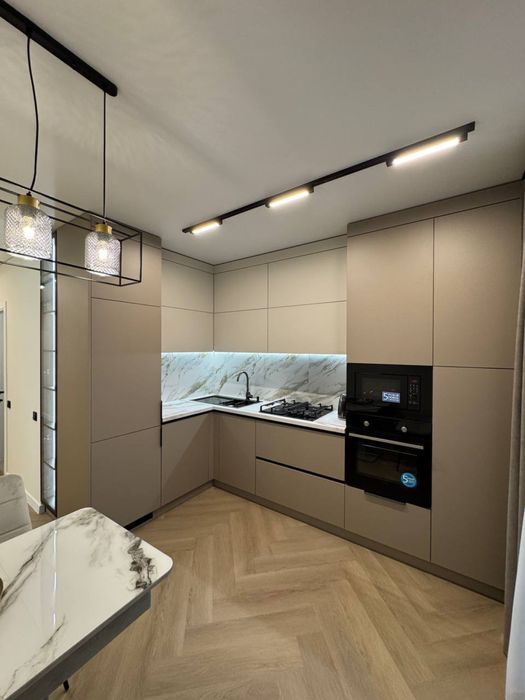 Перша здача 2 кімнатної квартири у ЖК бізнес-класу в центрі із газом