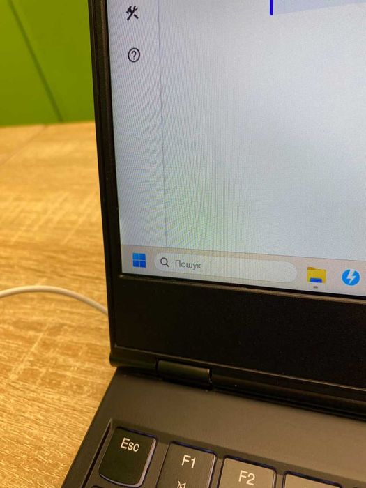 Продам ігровий ноутбук Lenovo Legion Y540-15IRH (81SX009TRA)