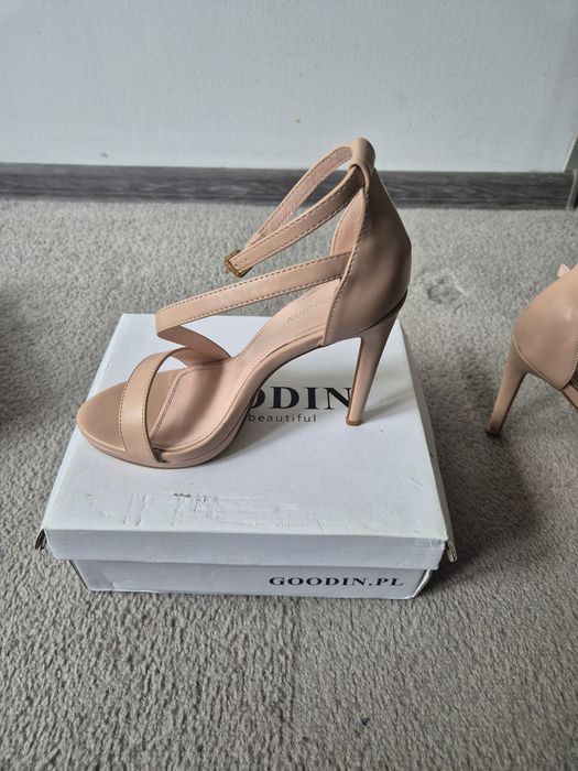 Damskie buty na szpilce