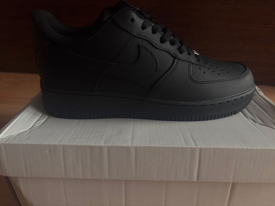 nike air force 1 black roz. 43
