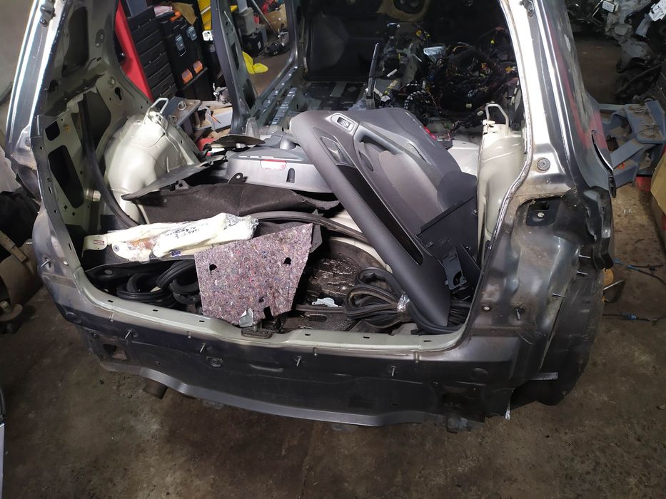 Порог , четверть, двері фольцваген гольф 6/ гольф 6 варіант джетта