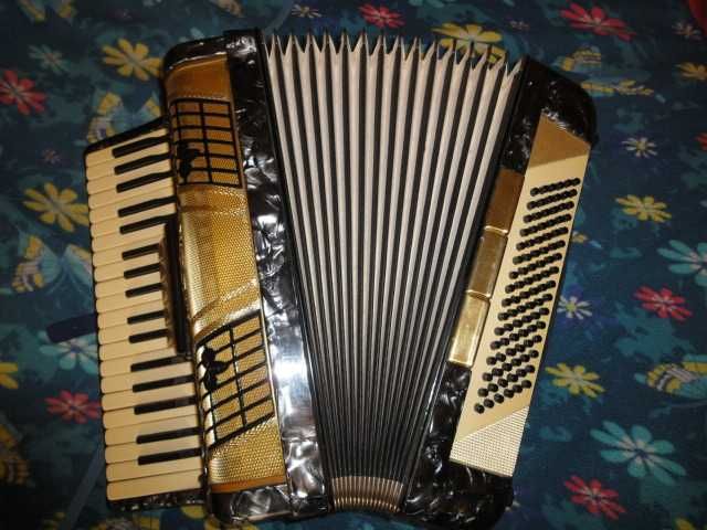 Аккордеон Баркароле .Производства ГДР.