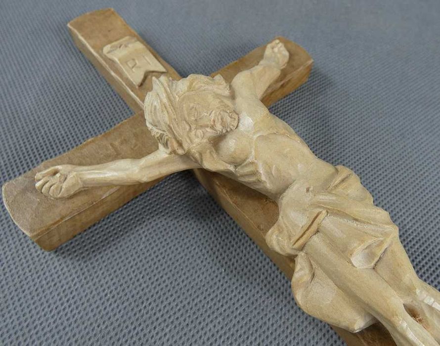 Wiszący Krzyż krucyfiks JEZUS pasyjka rzeźba drewno 34 cm