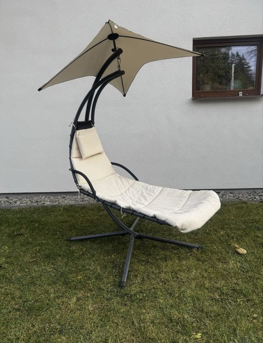 Ogrodowy leżak bujany