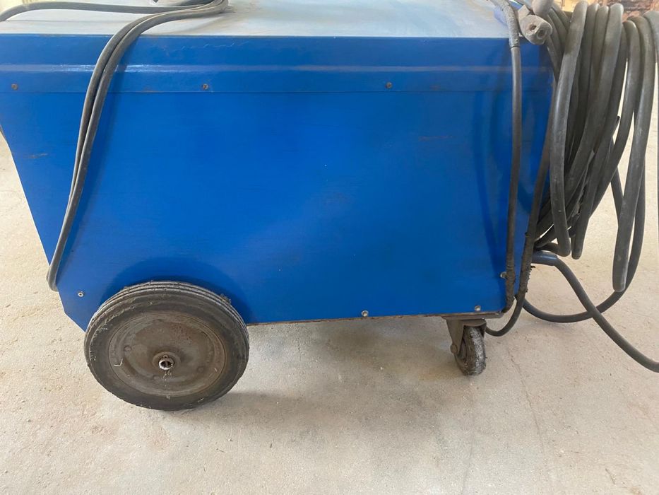 Maquina de soldar trifasica