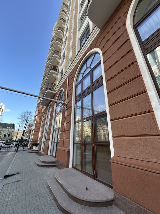 Каркашадзе, коммерческое помещение Французский бульвар