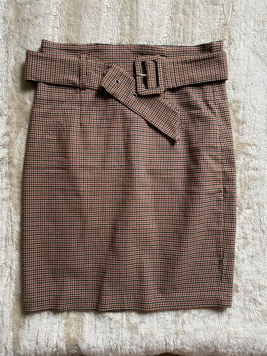 Spodnica 34 amisu w kratke z paskiem