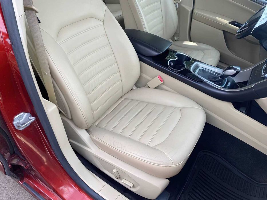 Ford Fusion SE      2014