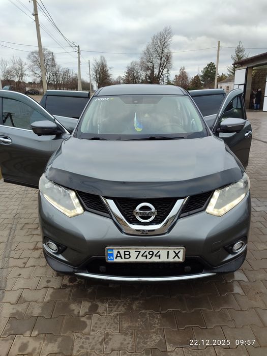 Автомобіль Nissan rogue