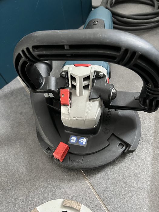 Шліфмашина по бетону Bosch GBR 15 CAG