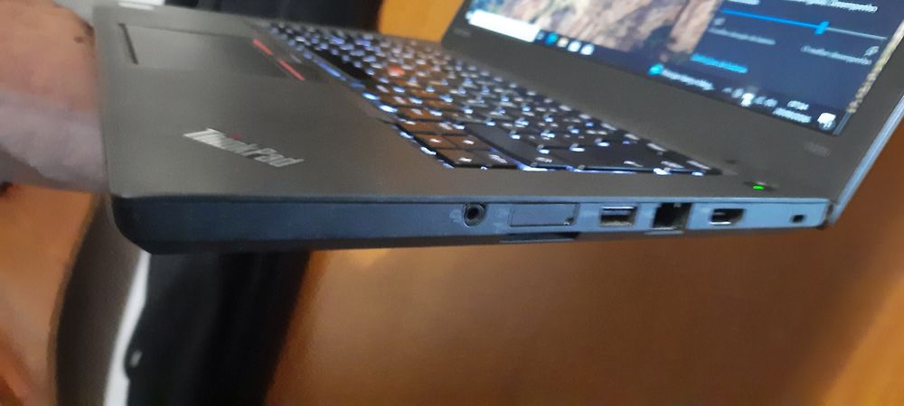 Pc Portátil Lenovo i5 14" disco SSD