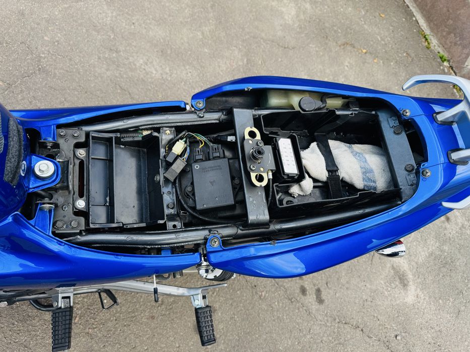 Продам свіжопривезений з Німечинни Кawasaki er-5 2005p