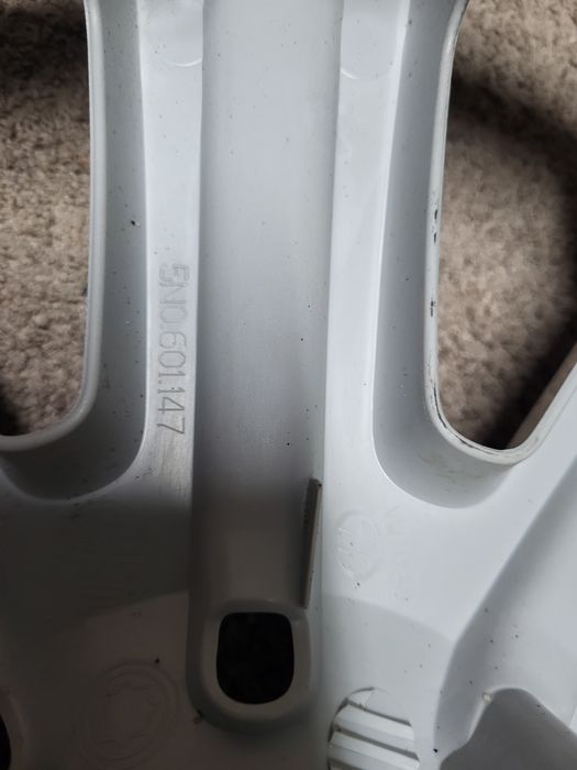 Oryginalne kołpaki VW 16 5N0.601.147