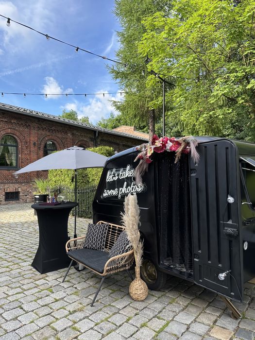 Fotoprzyczepa, fotobudka Kraków i okolice • wesela • imprezy