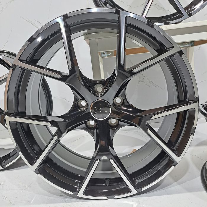 Jantes 19" LOOK Audi RS3 8Y A3 8V 8P VW GOLF GTI 5X112