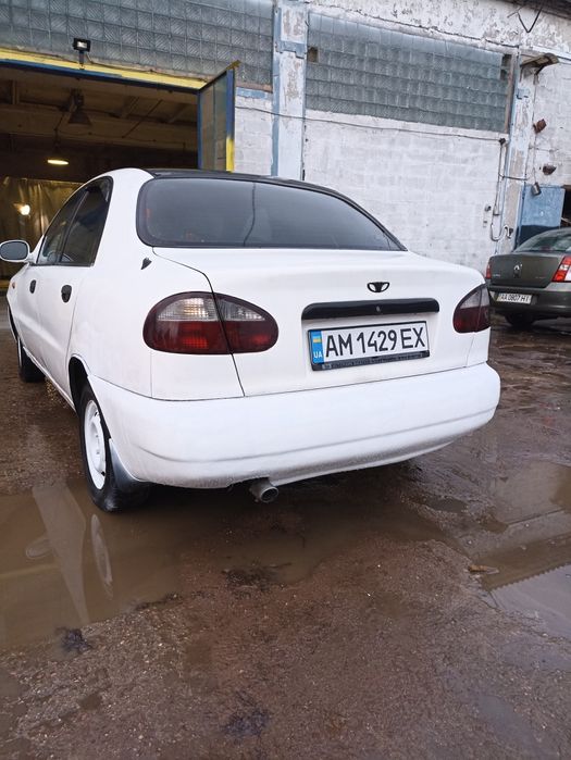 Продам Ланос. Без мотора