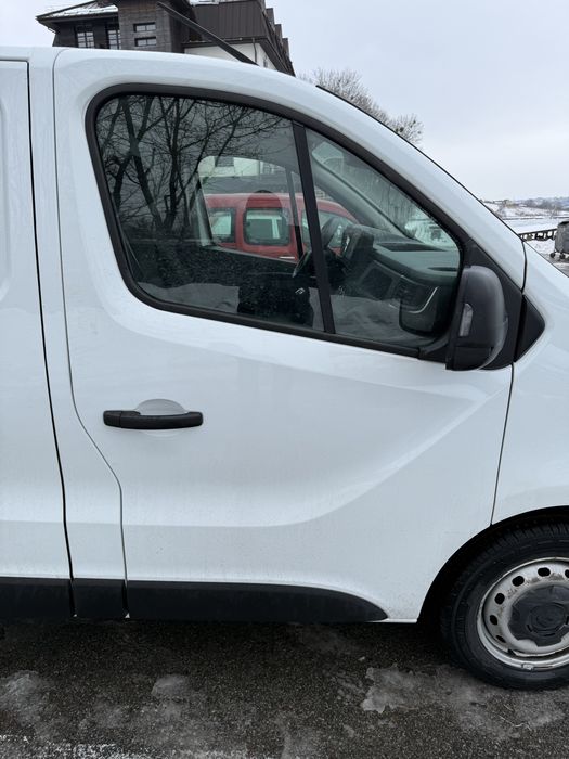 Двері дверь дверка передні праві Renault trafic 4 2.0 dCi 2019-2024