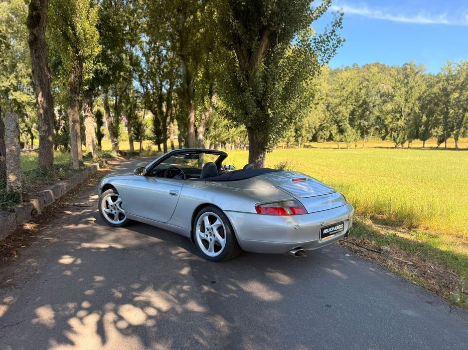 Porsche 911 (996) Carrera 4 Cabrio