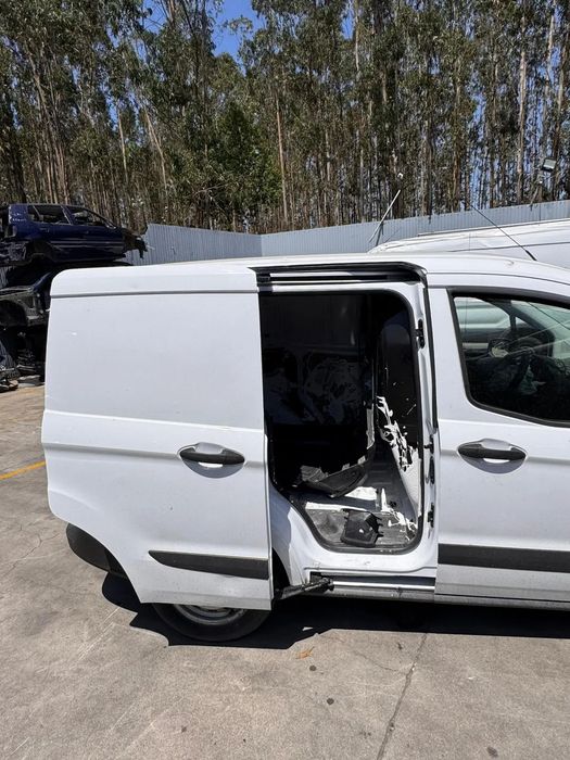 Para peças FORD Transit Courier I