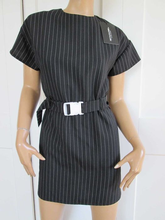 PrettyLittleThing sukienka elegancka garniturowa w prążki XS S 34 36
