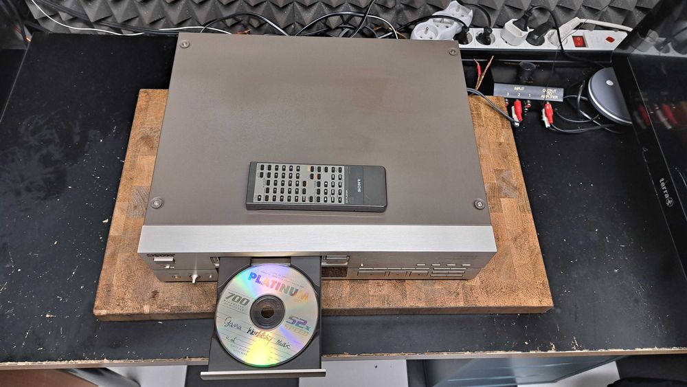 Cd Sony CDP-X559ES z pilotem