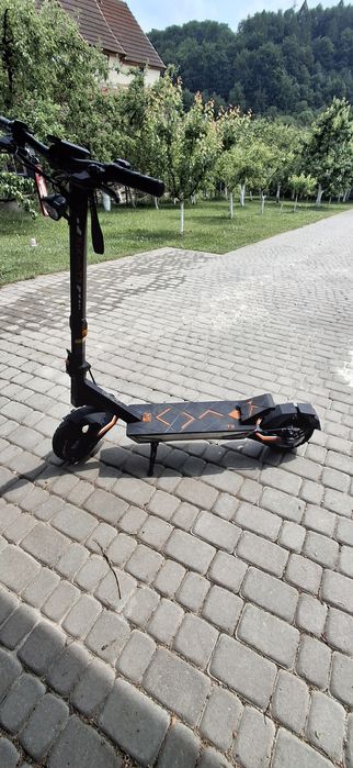 Kukirin T3 електро самокат
