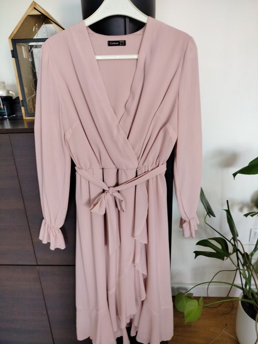 Sukienka r.38 pudrowy róż