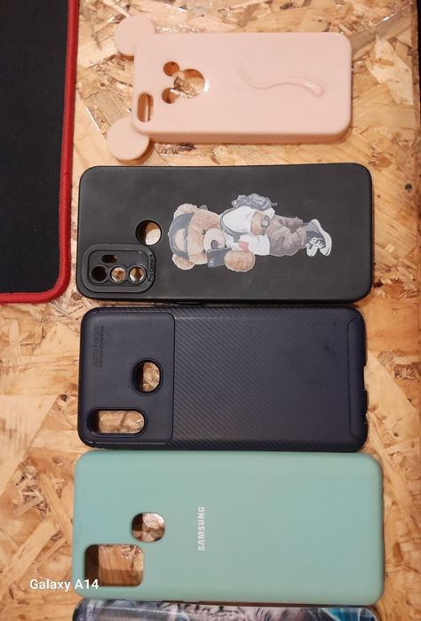 Чехлы для Redmi,Samsung,IPhone.