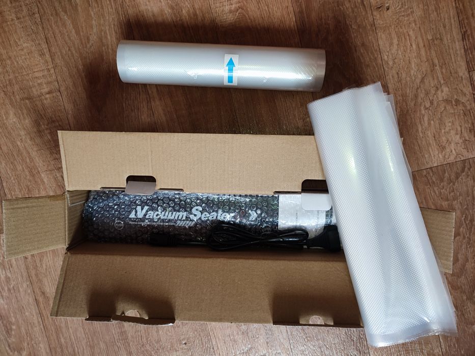 Кухонный вакуумный упаковщик