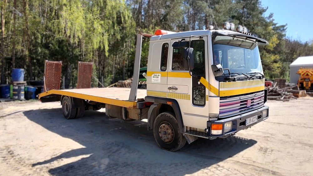 Auto laweta Volvo FL06