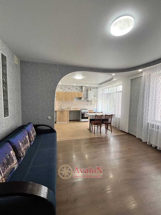 Продам 2-комнатную квартиру с ремонтом, мебелью, бытовой техникой. 42 500 у.е.
