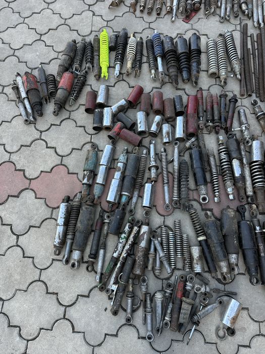 Пружини амортизаторів від різних мотоциклів скутерів мопедів
