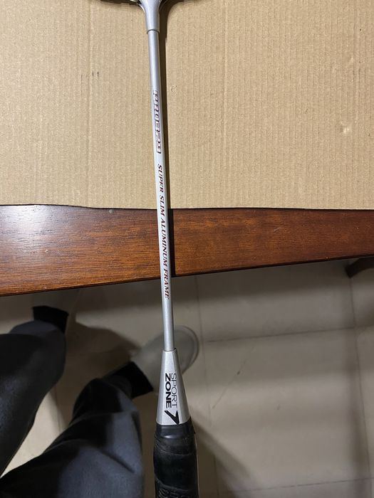 Raquete de Badminton