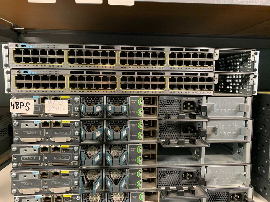 Комутатор Cisco Catalyst WS-C3750X-48PF-L Є КІЛЬКІСТЬ