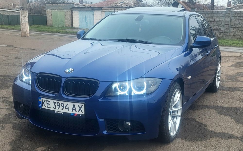 Продам бмв   330
