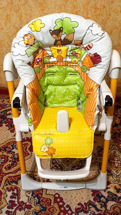 Стільчик для годування