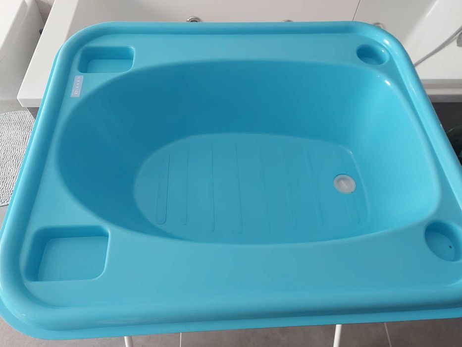 Banheira e suporte universal