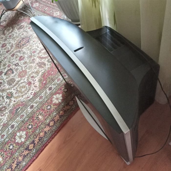 Телевизор SAMSUNG, 77×60 см., глубина 40 см. Самовивоз!