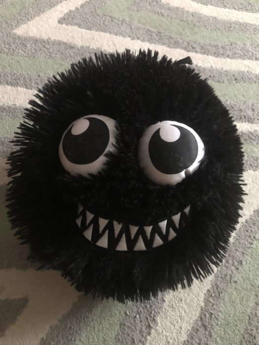 Игрушка монстрик