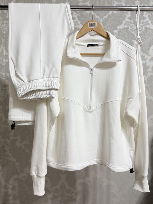 Турция двунитка модный белый костбм L-Xl