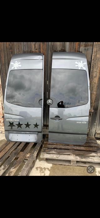 Задні двері на 906 спринтер