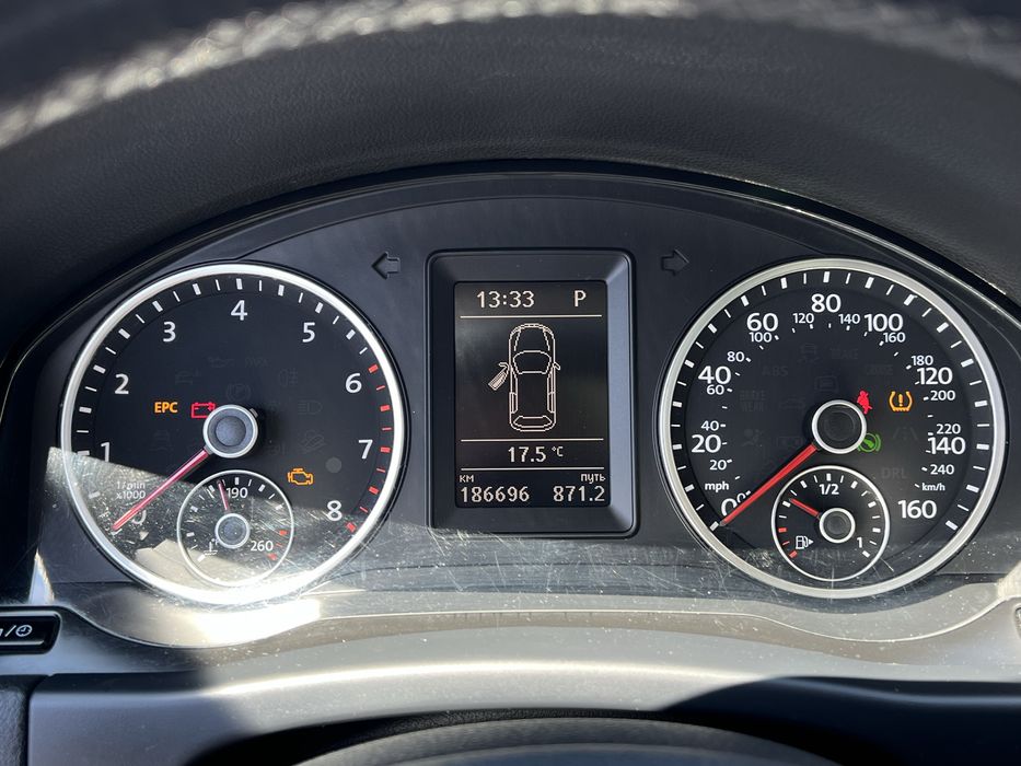 Volkswagen Tiguan 2016 2.0 бензин автомат