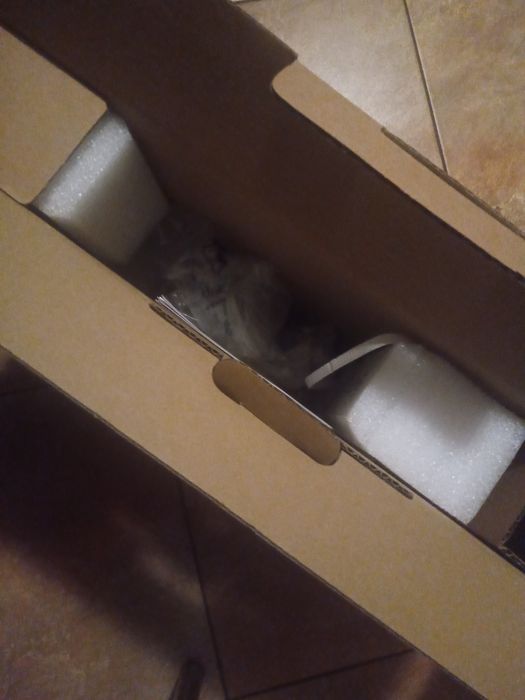 Pudełko od laptopa lenovo n3350