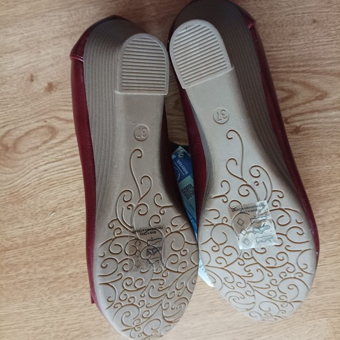 74*Nowe buty/pantofelki damskie na koturnie rozmiar 37