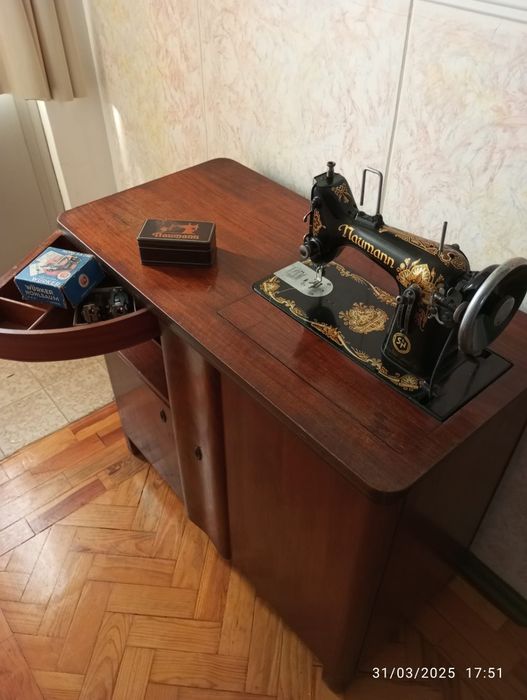 Maquina costura NAUMANN