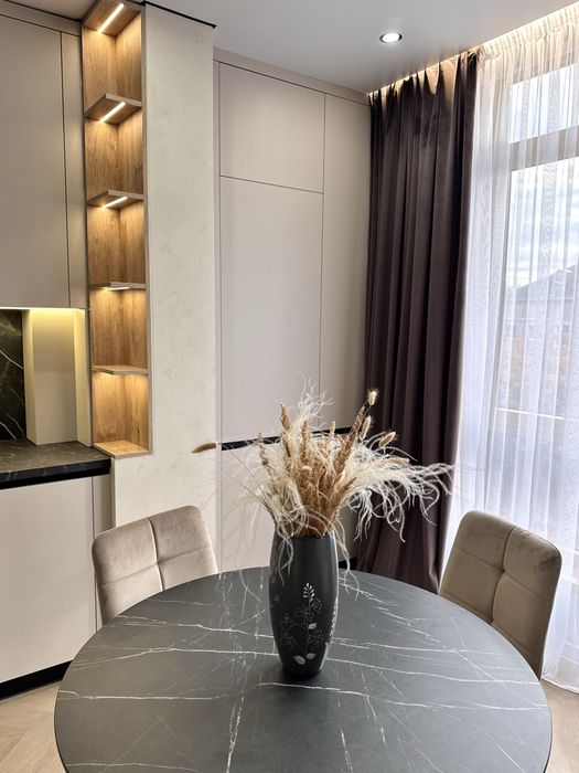 Продаж 1к квартири Авторський ремонт , краща локація.