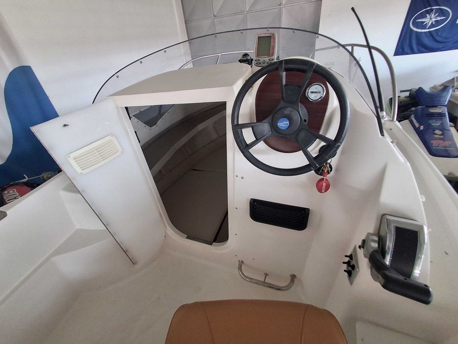 barco QUICKSILVER 460 com motor MARINER 40HP 4 Tempos