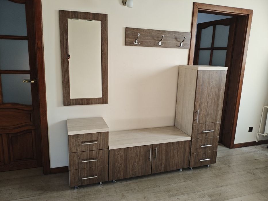 Sprzedam zestaw mebli